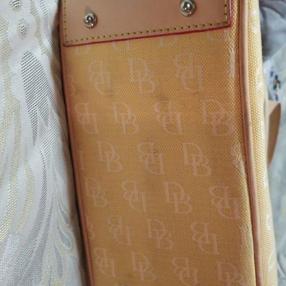 Purse - Picture 4 of 4